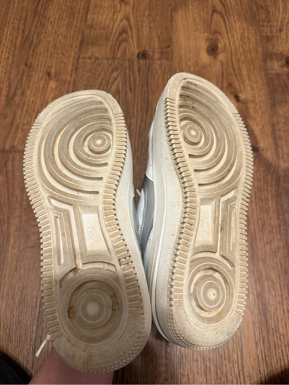 Size 9.5 Women’s Nike Air Force 1 White Casual Shoes Sneakers